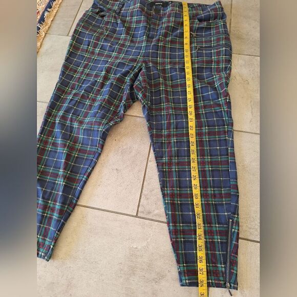 Torrid multicolor plaid trousers size 22 - Picture 6 of 7
